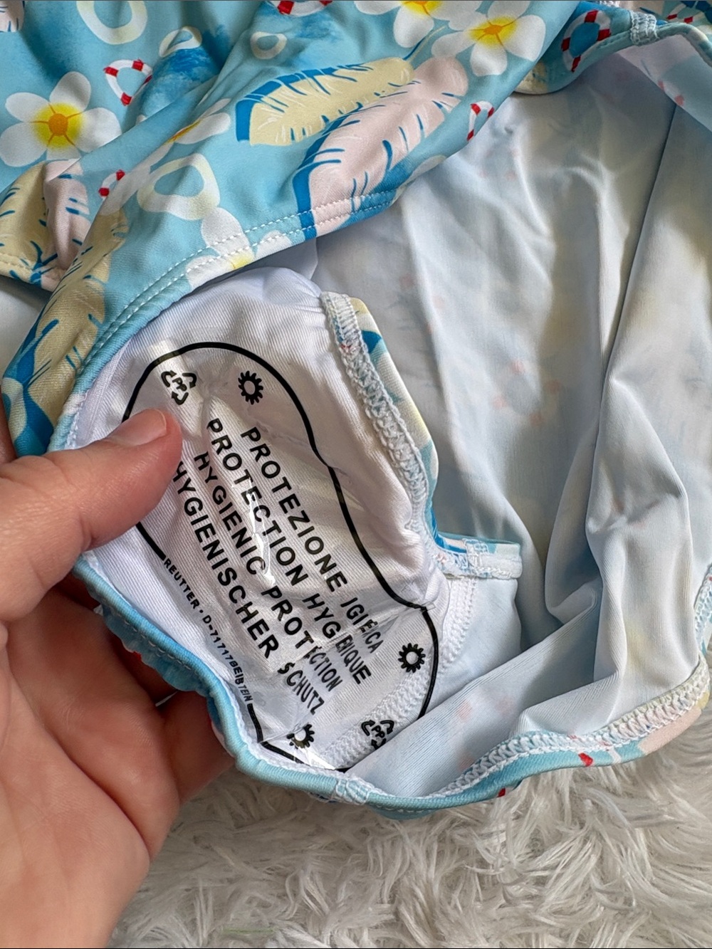 New In Packaging Long Sleeve Multi Print Rashguard One Piece Zip Front Swimsuit - Picture 9 of 15